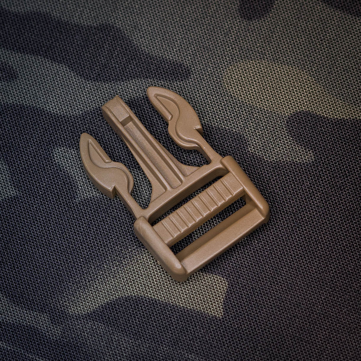 Samec Itw Nexus Sr25Mm Eu Verze Coyote Brown Plastové Doplky